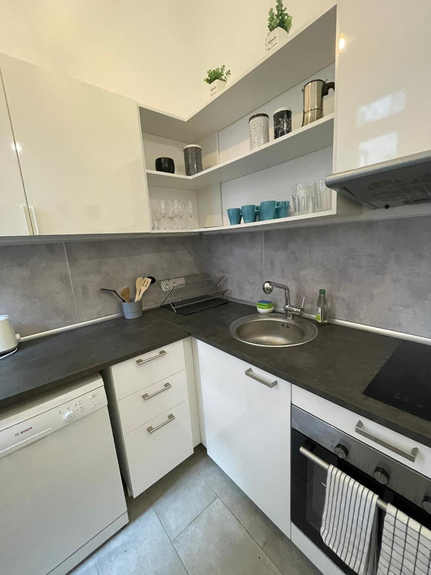 Soho Suites - Kazinczy Budapest Ngoại thất bức ảnh